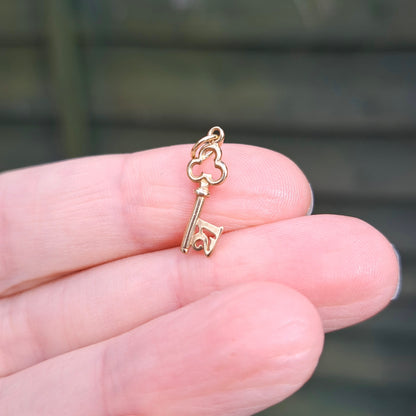 9ct Gold Mini "21" Key Charm / Pendant