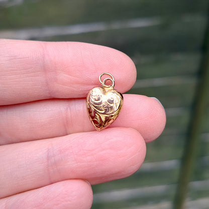 Vintage 9ct Gold Engraved Puffy Heart Charm, 12mm