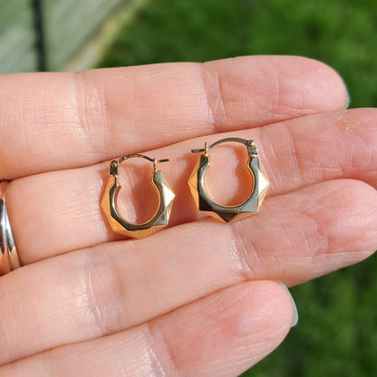 Pre-owned Small 9ct Gold Faceted Creole Hoop Earrings, Unoaerre