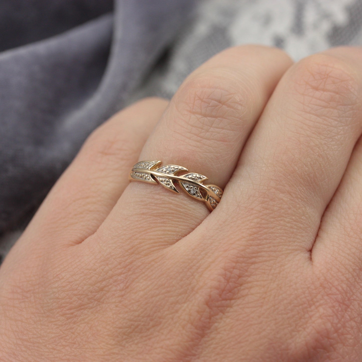 Late Vintage 9ct Gold and Diamond Arrow Style Band