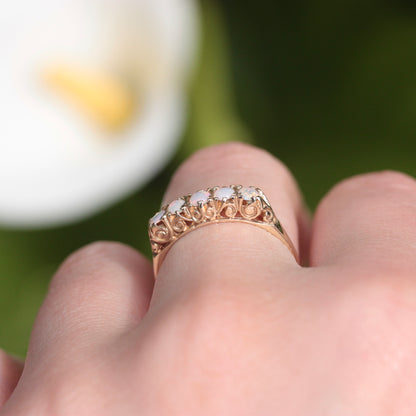 Vintage 9ct Gold Opal 5 Stone Ring