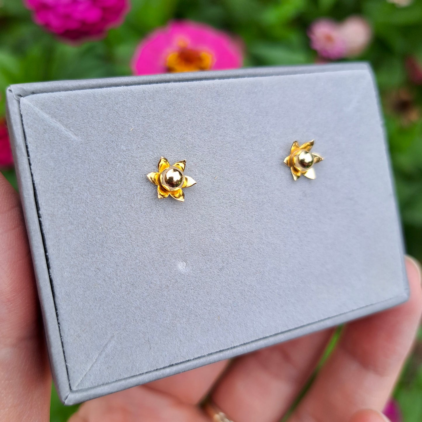 Vintage Solid 9ct Yellow Gold Flower Stud Earrings, 1977