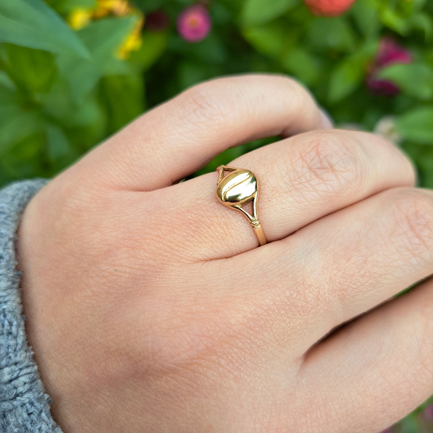 Vintage Solid 9ct Yellow Gold Coffee Bean Ring, 1987