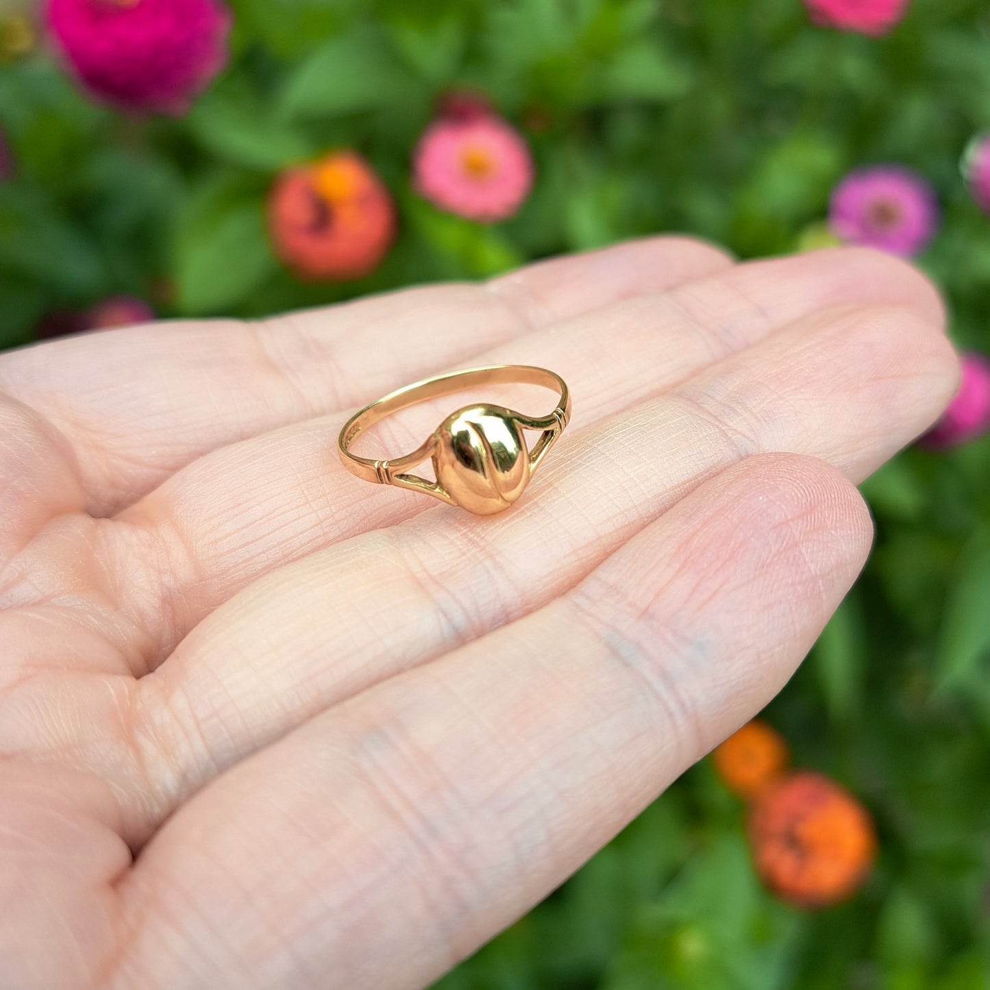 Vintage Solid 9ct Yellow Gold Coffee Bean Ring, 1987