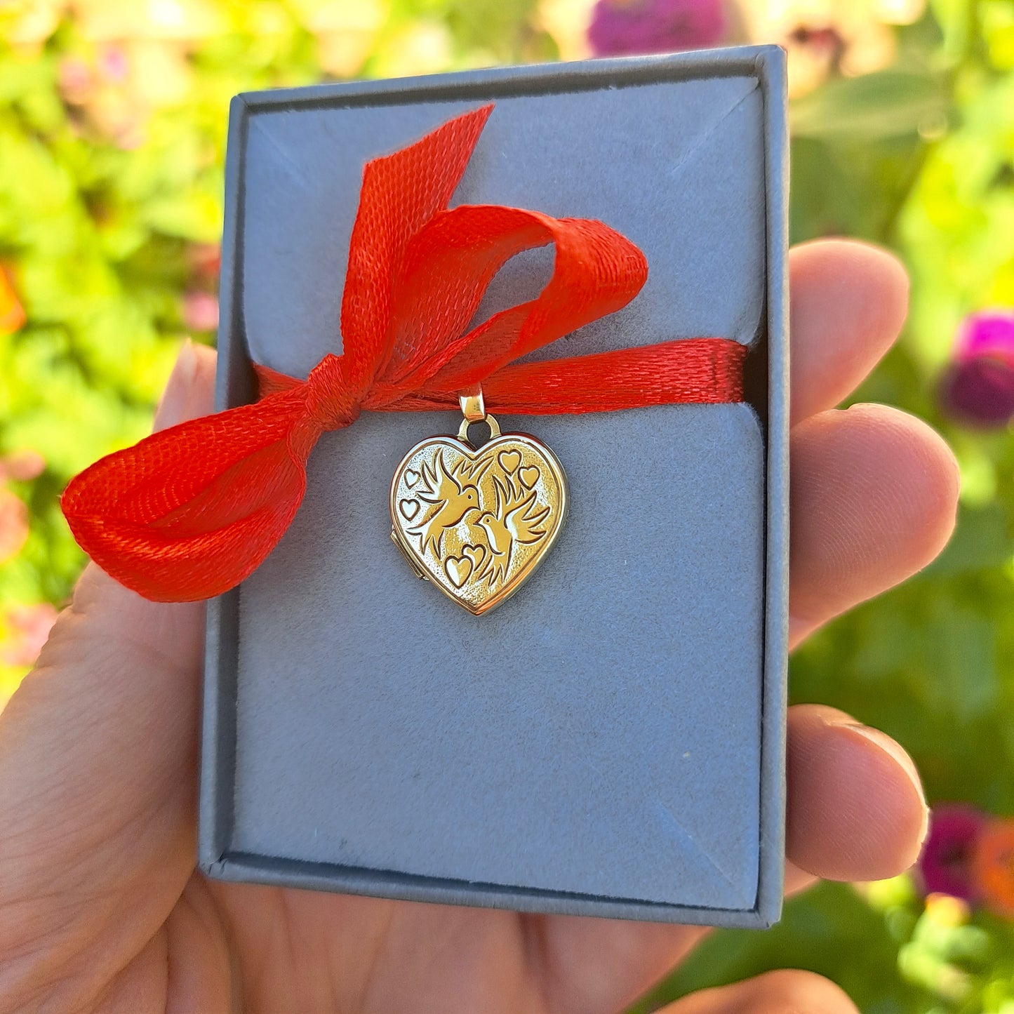 Vintage 9ct Gold Heart Locket Engraved with Doves and Hearts, 1993