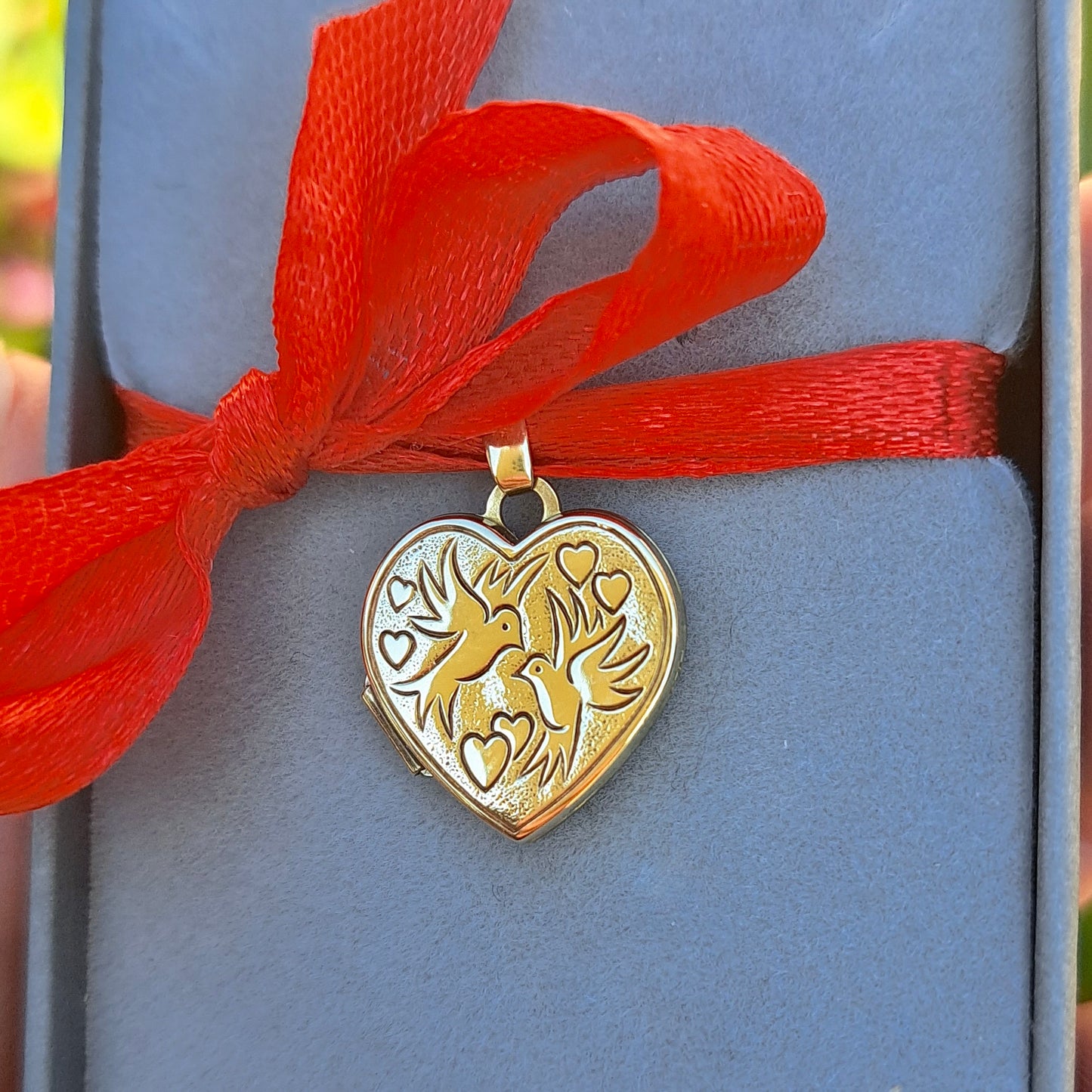 Vintage 9ct Gold Heart Locket Engraved with Doves and Hearts, 1993
