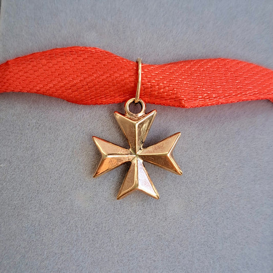 Vintage 9ct Gold Maltese Cross Charm