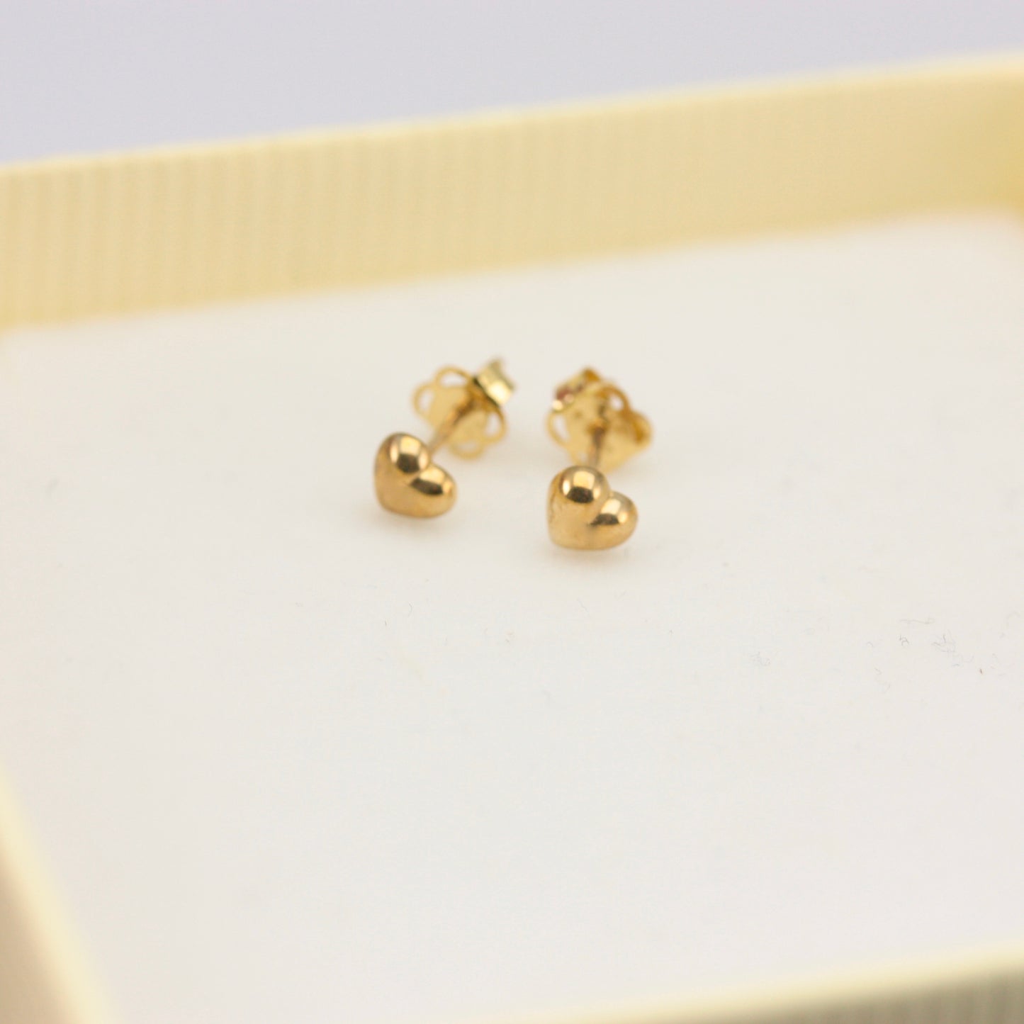 9ct Yellow Gold Mini Heart Stud Earrings