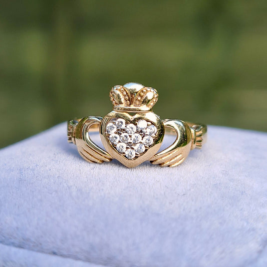 Pre-owned 9ct Yellow Gold and Cubic Zirconia Claddagh Ring