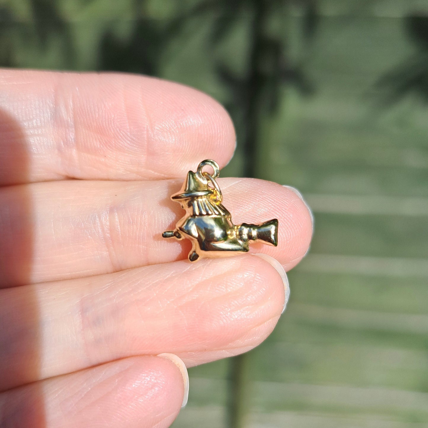Vintage 9ct Gold Puffy Witch Charm, 1990s