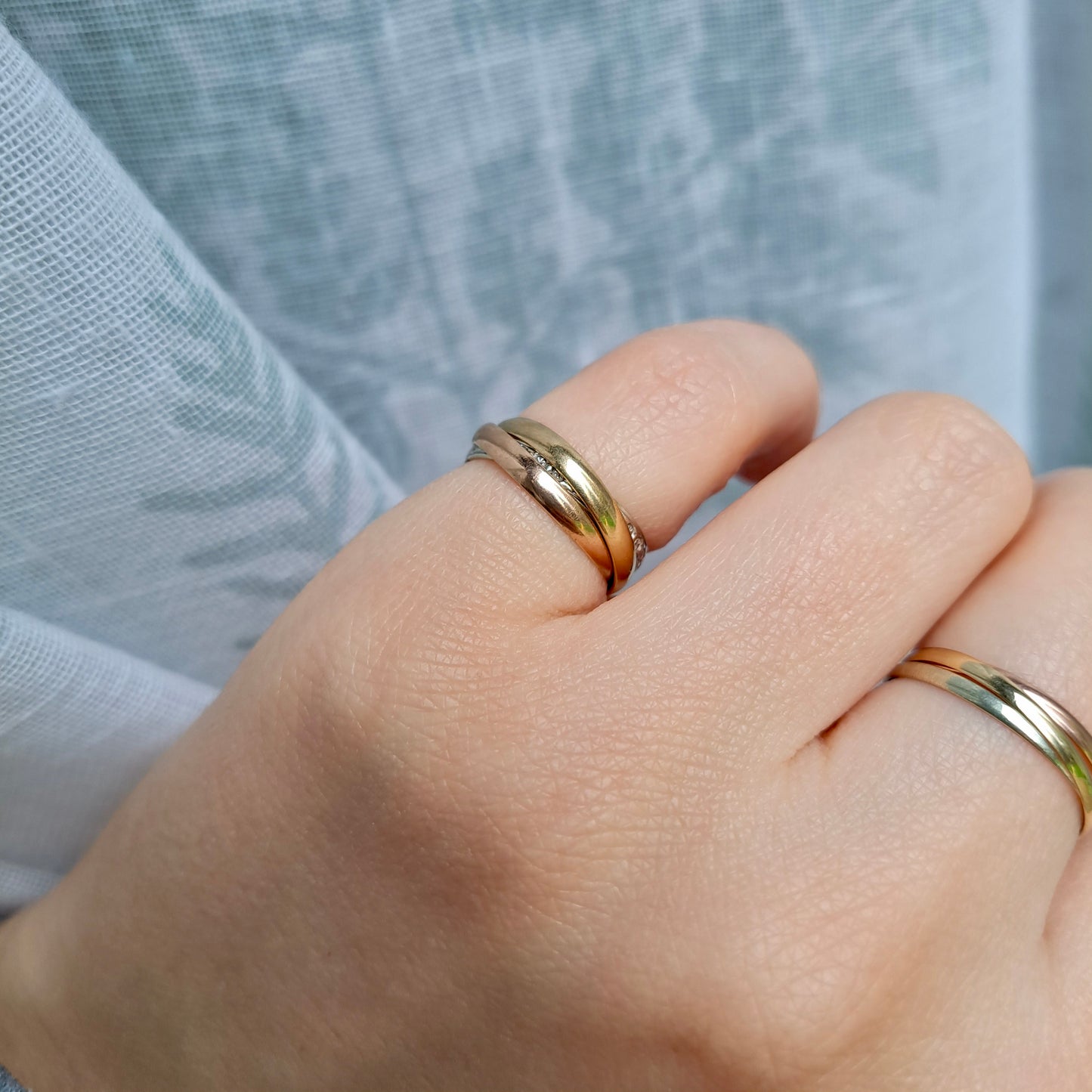 Pre-owned 9ct Tri Colour Gold Russian Wedding Ring, Size K