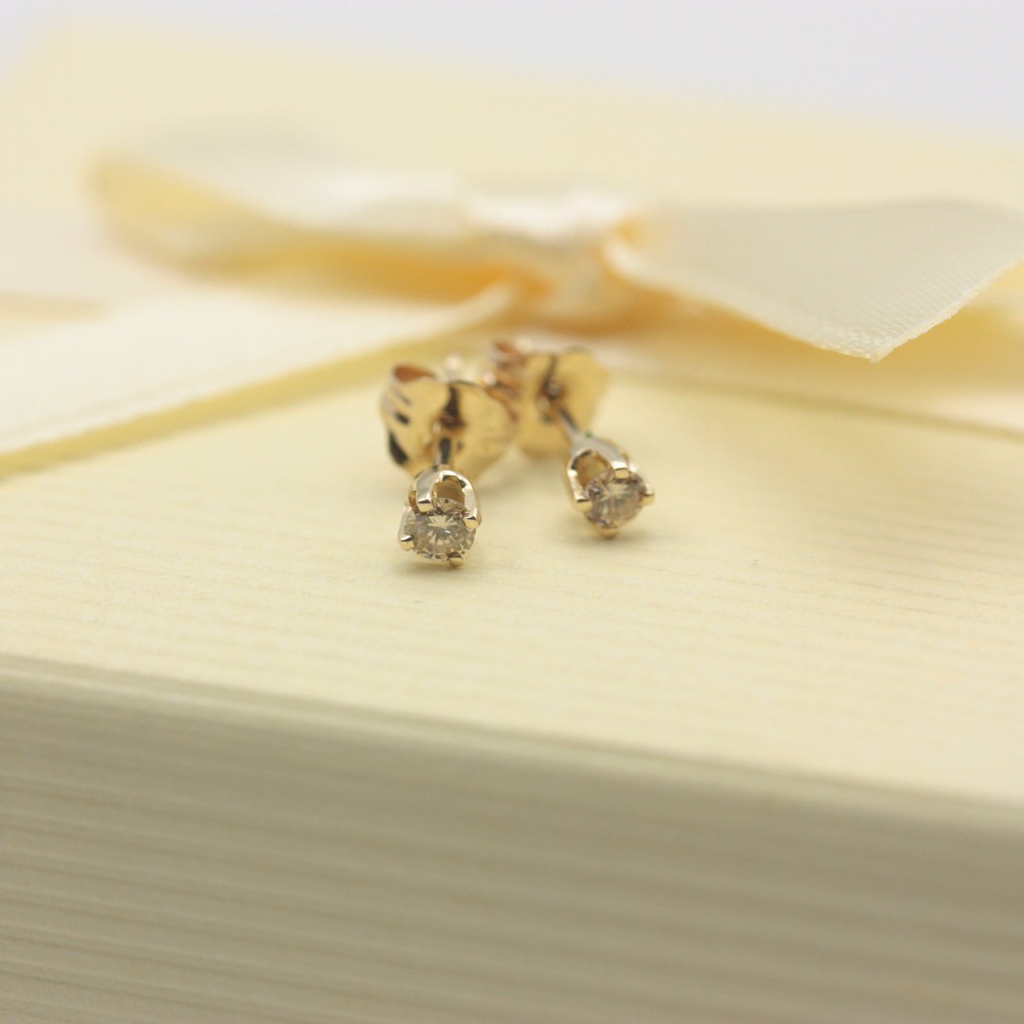 Pre-owned 14ct Gold and Diamond Stud Earrings
