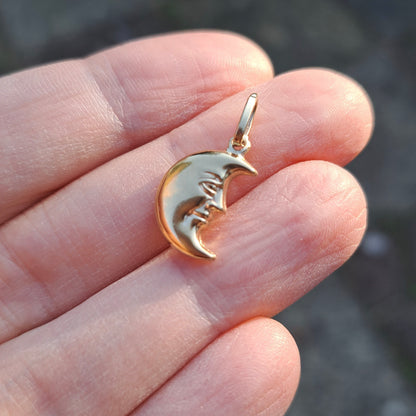 Late Vintage 9ct Gold Man on The Moon Pendant