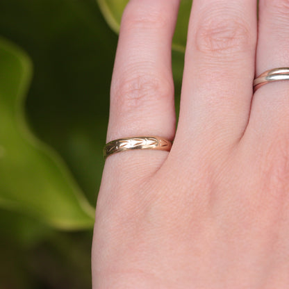 Vintage 9ct Gold Hearts Band Ring, 1989