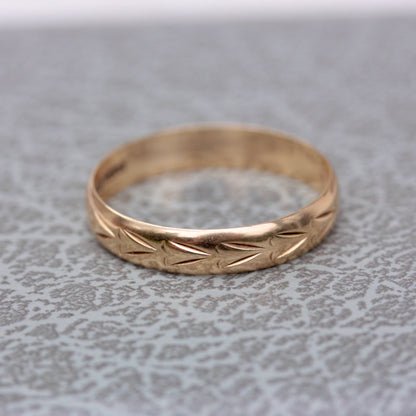Vintage 9ct Gold Hearts Band Ring, 1989