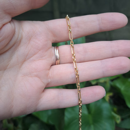 Pre-owned 9ct Yellow Gold Square Figaro Style Bracelet