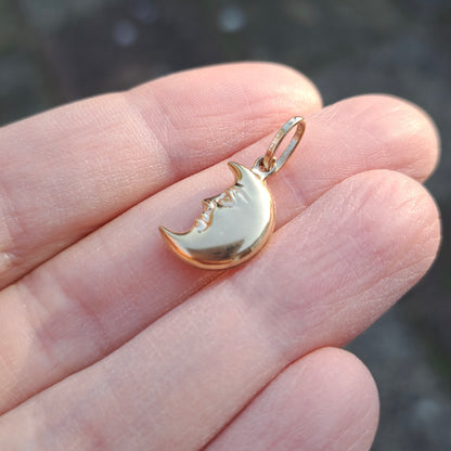 Late Vintage 9ct Gold Man on The Moon Pendant