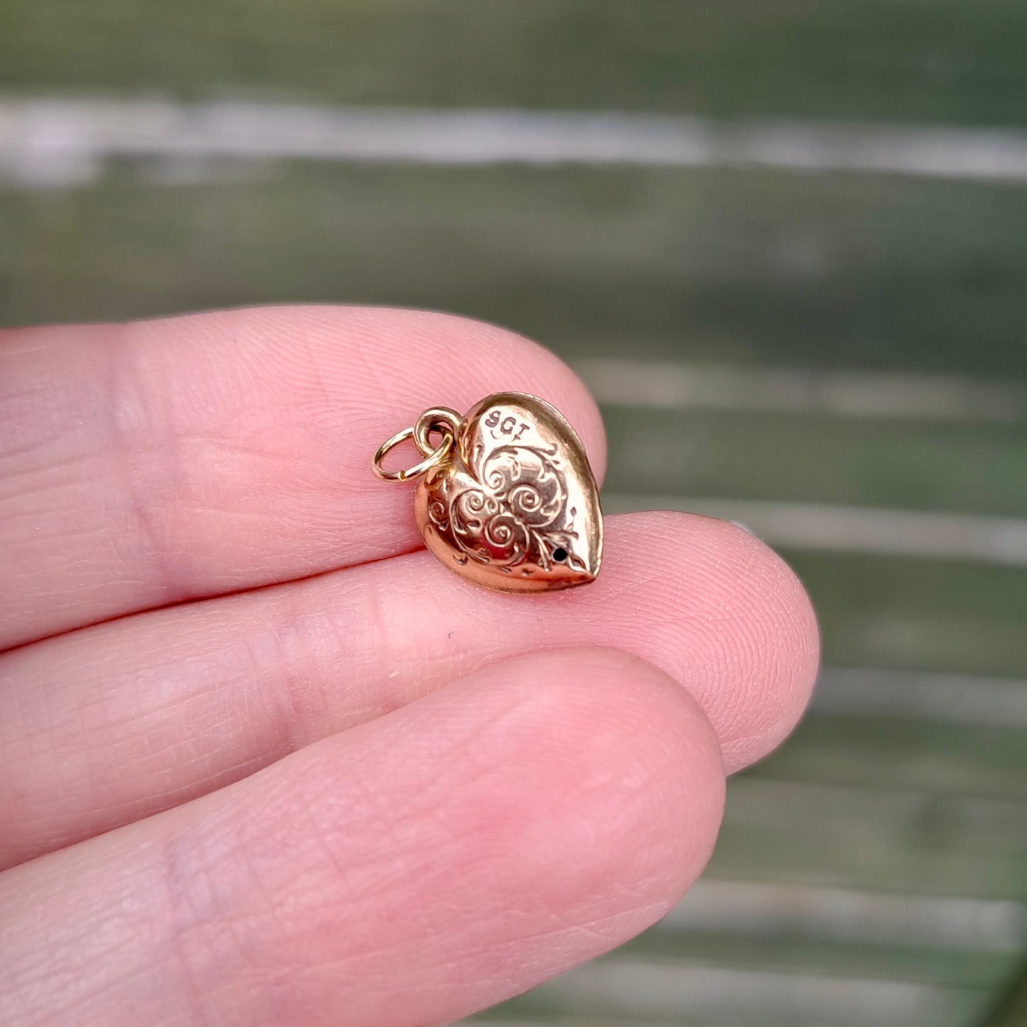 Vintage 9ct Gold Engraved Puffy Heart Charm with Pearl, 11mm