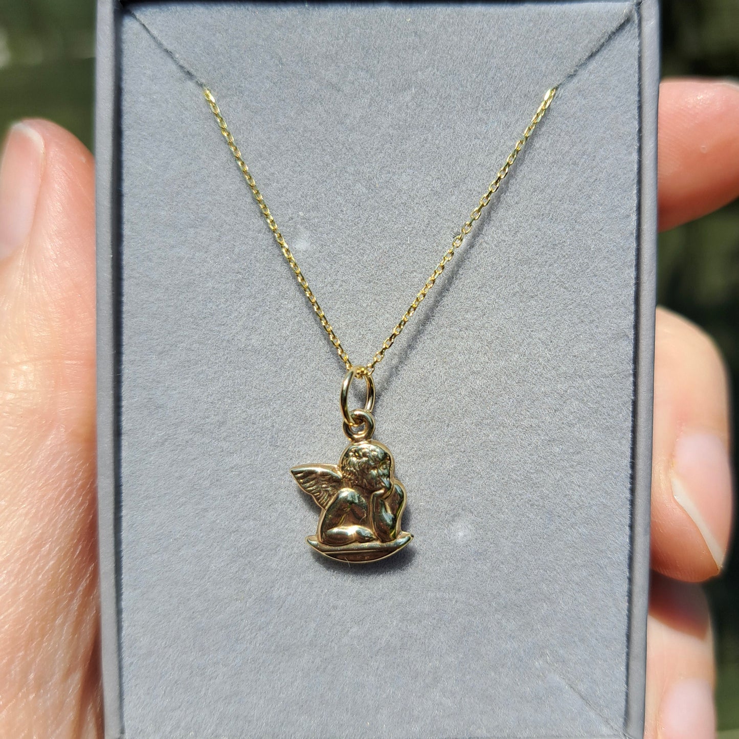 9ct Gold Cherub Charm / Small Pendant