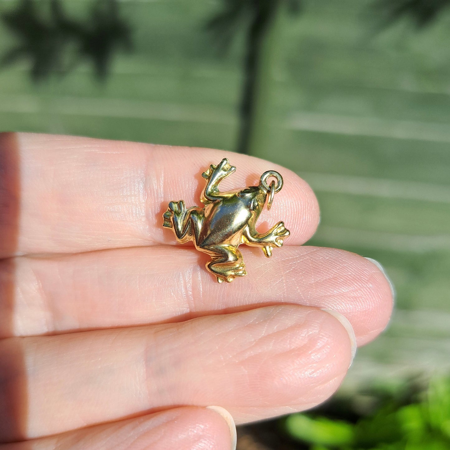 Vintage 9ct Gold Puffy Frog Charm