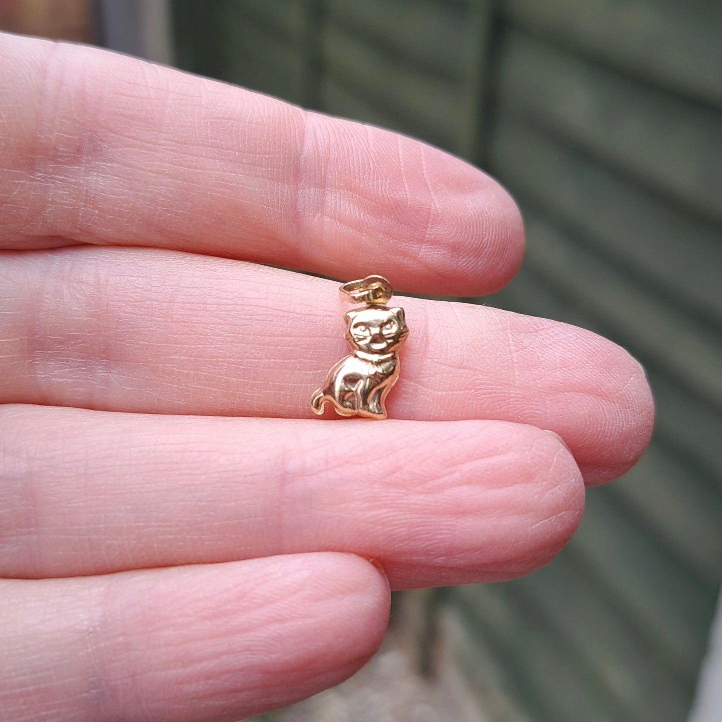 Mini 9ct Gold Cat Charm / Pendant