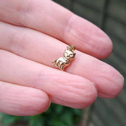 Mini 9ct Gold Cat Charm / Pendant