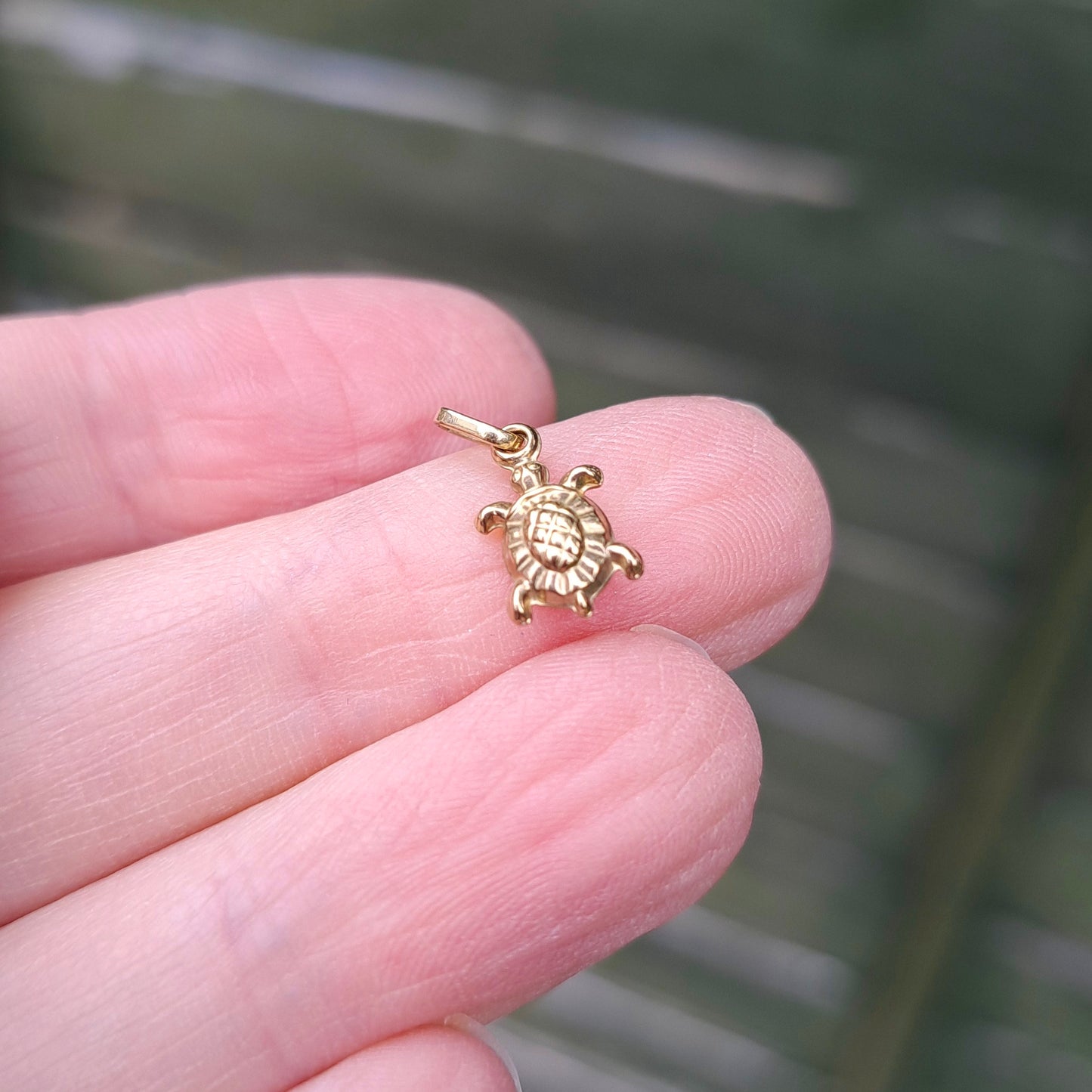Mini 9ct Gold Puffy Tortoise Charm / Pendant