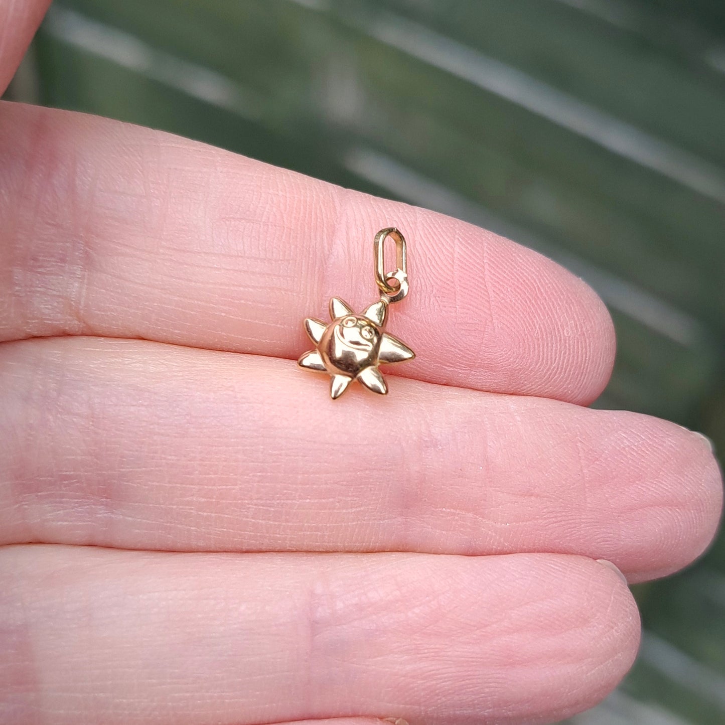 Mini 9ct Gold Puffy Happy Sun Charm / Pendant