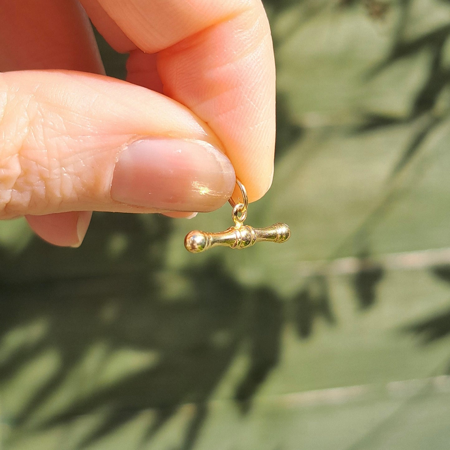 Pre-owned 9ct Yellow Gold T-Bar Pendant