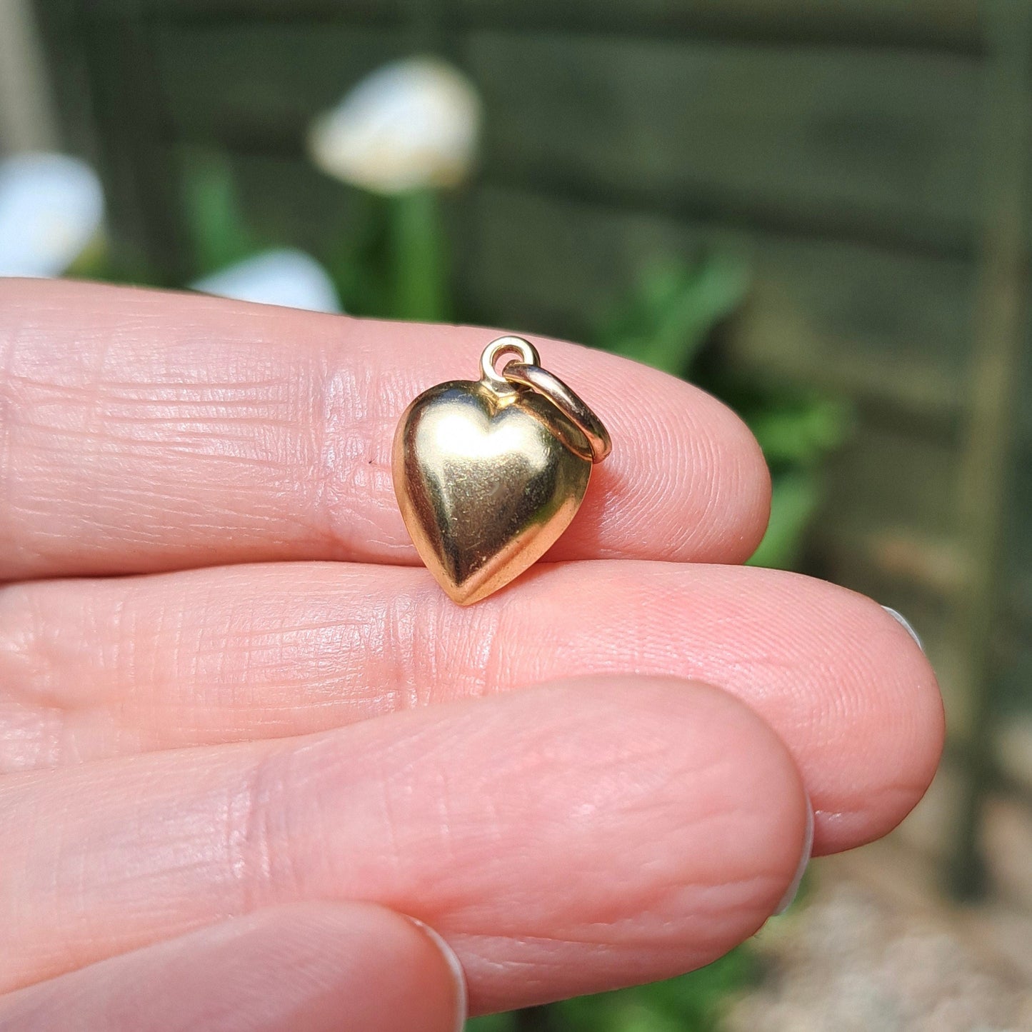 9ct Gold Plain Puffy Heart Charm / Pendant