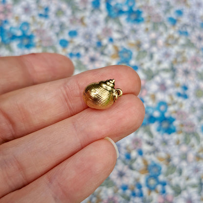 Vintage 9ct Gold Shell Charm, 1972