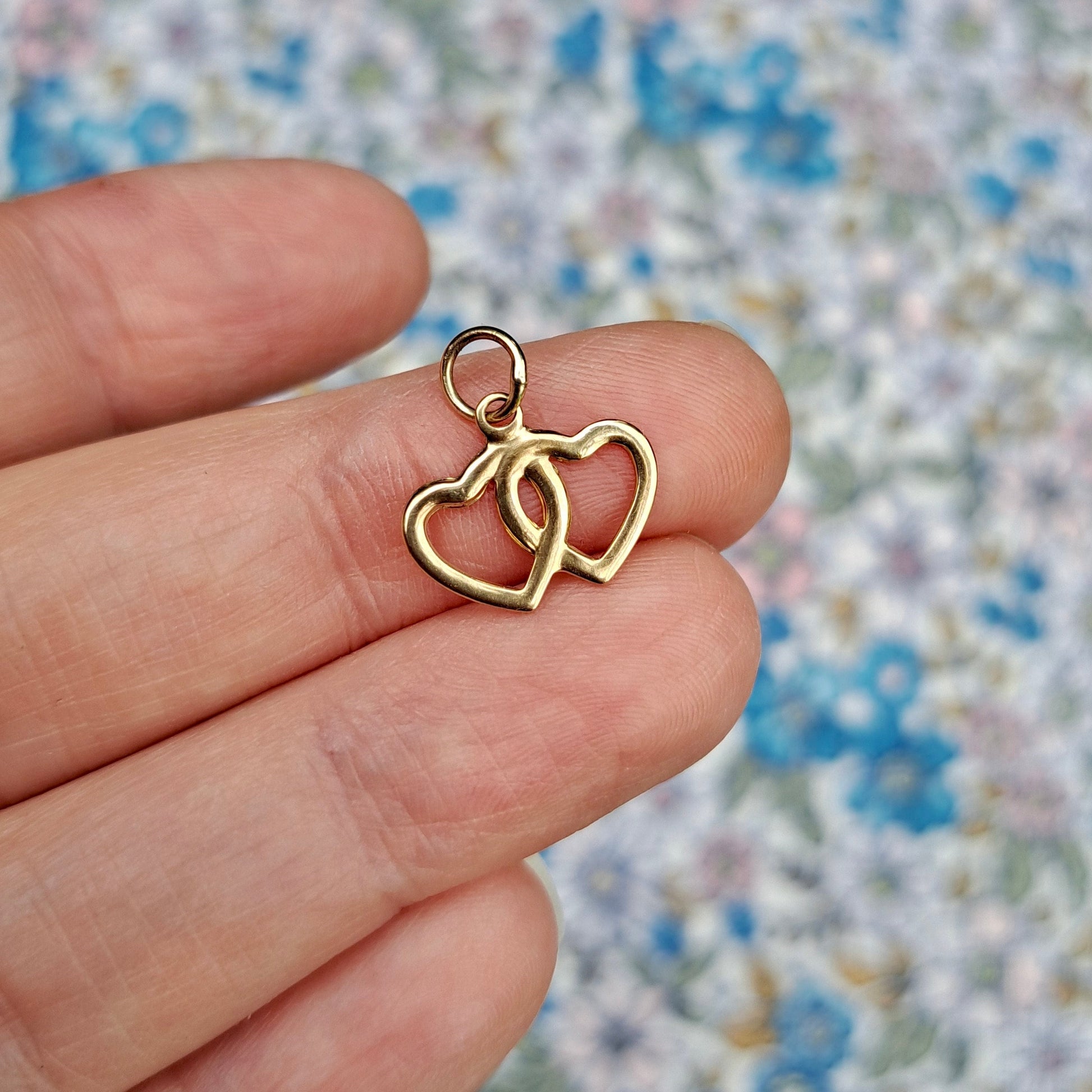 9ct gold heart charm hotsell