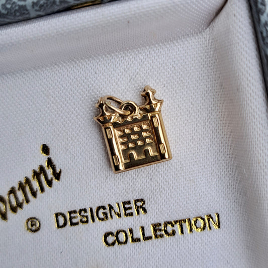 Vintage 9ct Gold Castle Charm