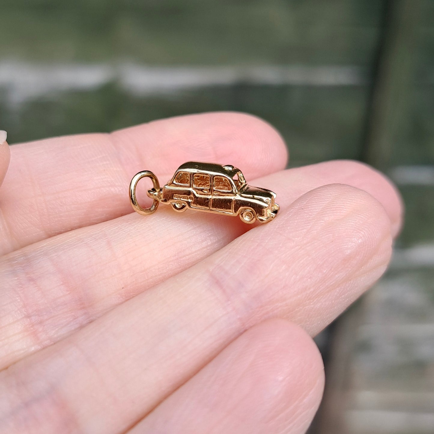 9ct Gold Taxi Cab Charm
