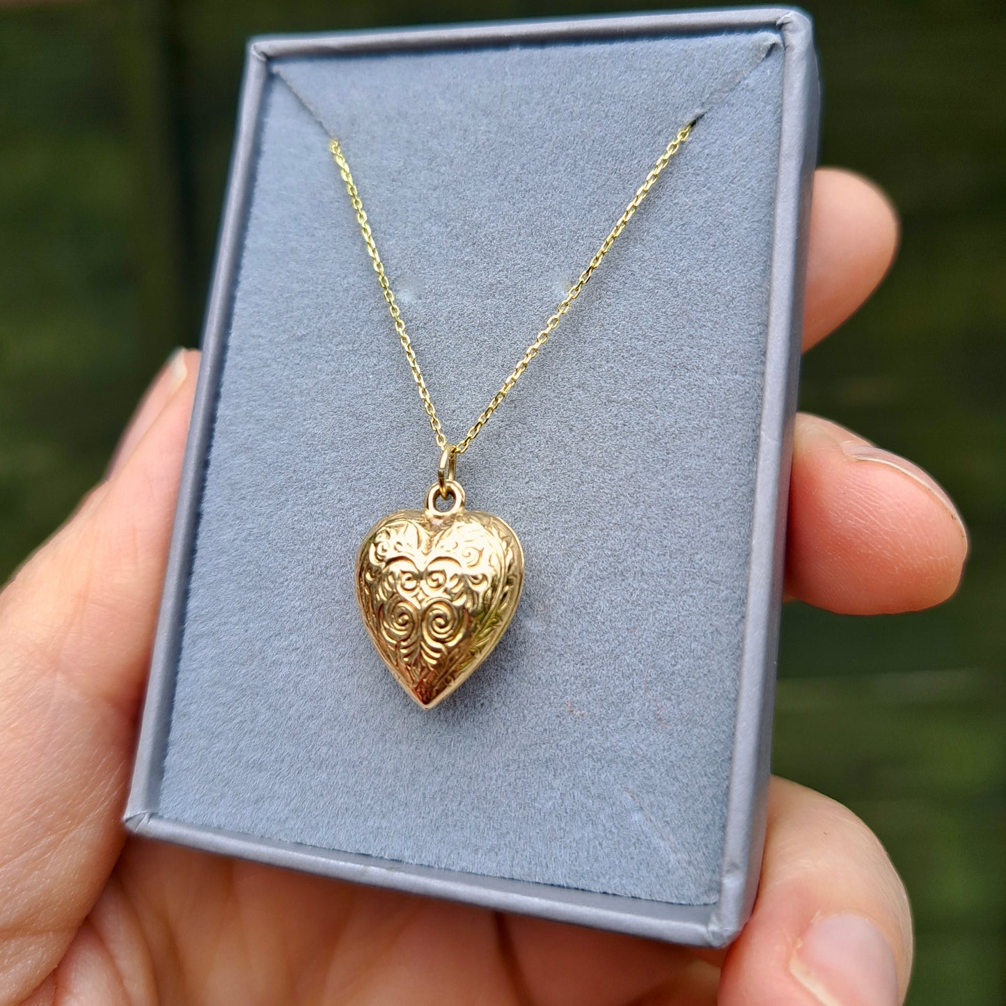 Vintage 9ct Gold Engraved Puffy Heart Charm, 15mm