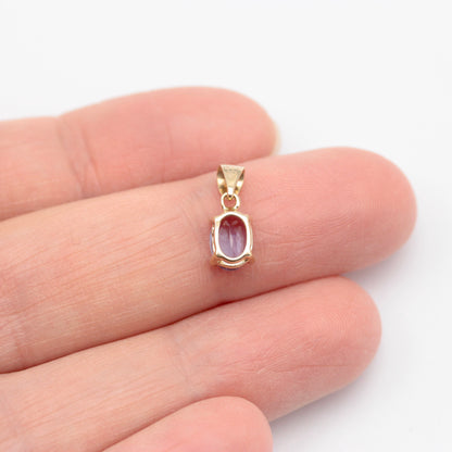 Pre-owned 10K Gold Oval Tanzanite Pendant
