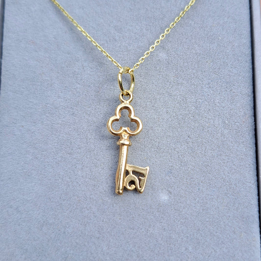 9ct Gold Mini "21" Key Charm / Pendant