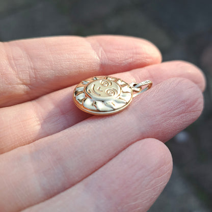 Vintage 9ct Gold Happy Sun Pendant, 1995