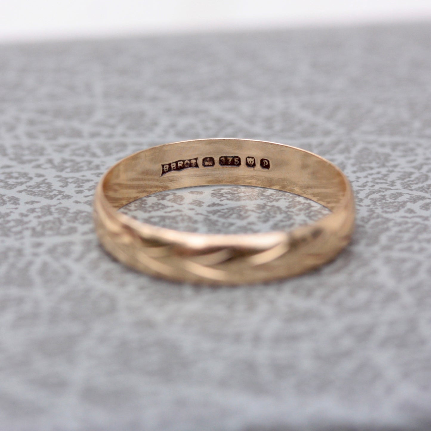 Vintage 9ct Gold Hearts Band Ring, 1989