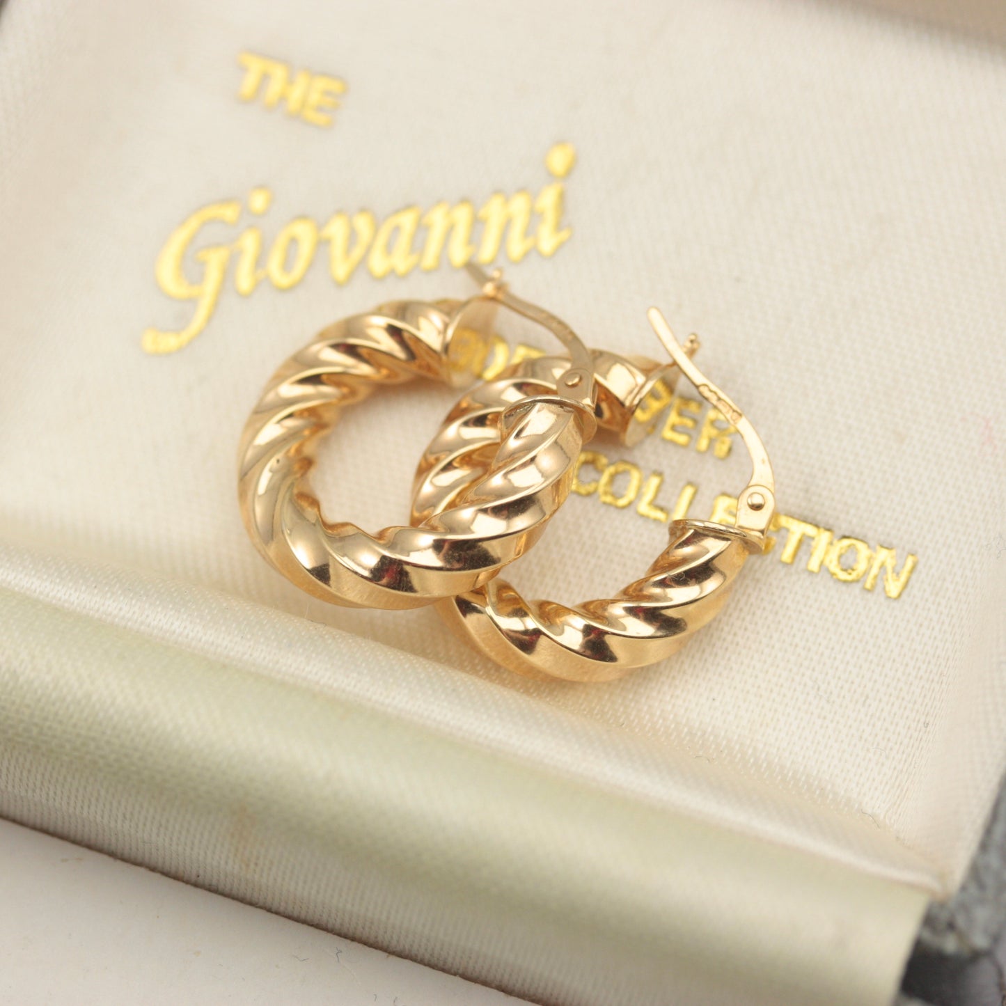 Pre-owned 9ct Yellow Gold Small Chunky Twist Hoop Earrings