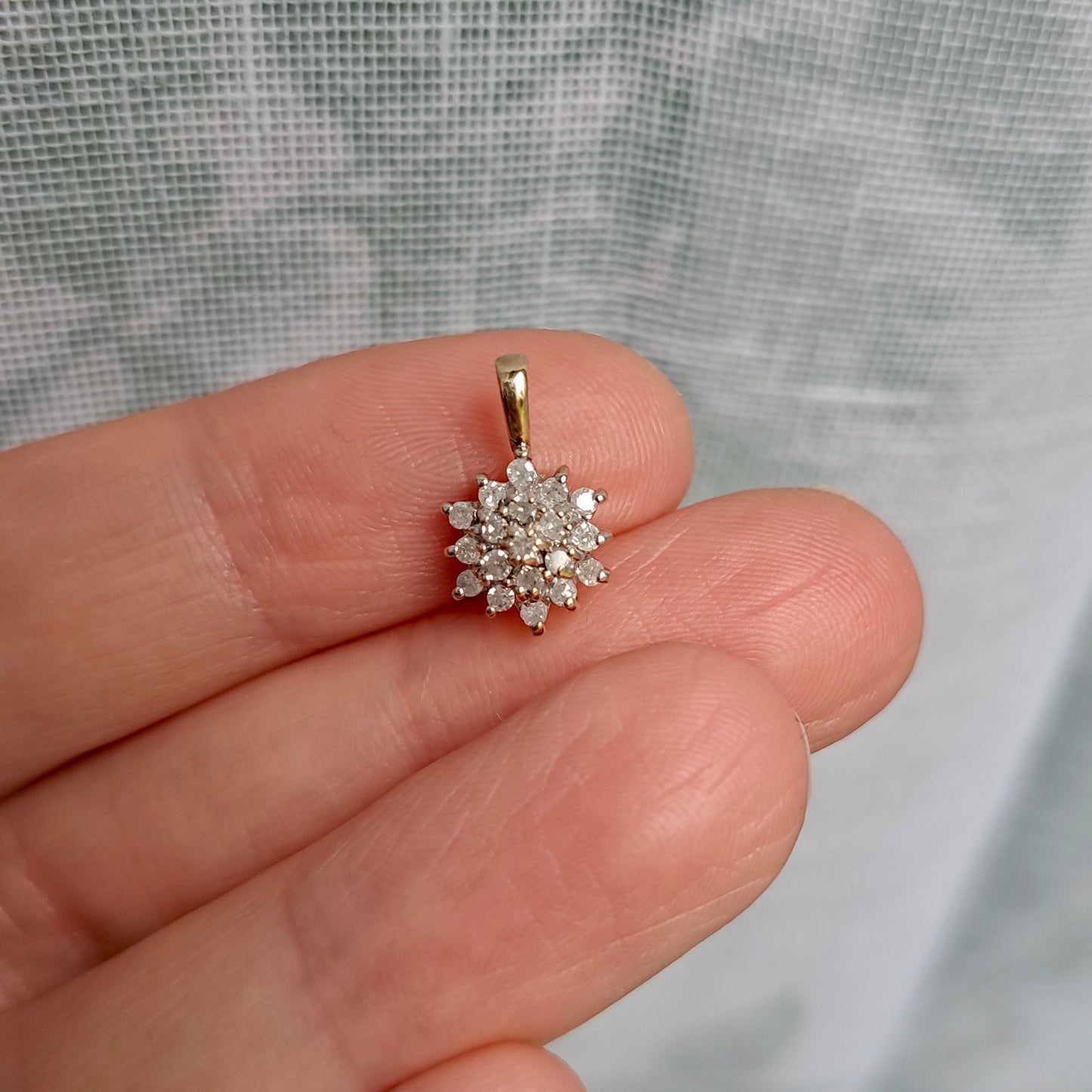 Late Vintage 9ct Gold and Diamond Cluster Pendant