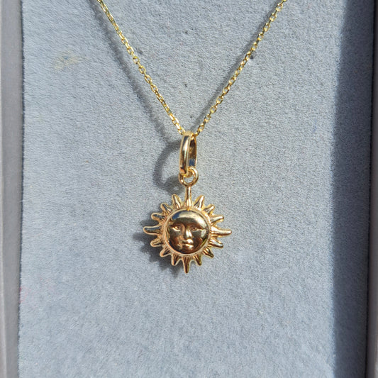 Vintage 14ct Gold Small Sun Face Charm