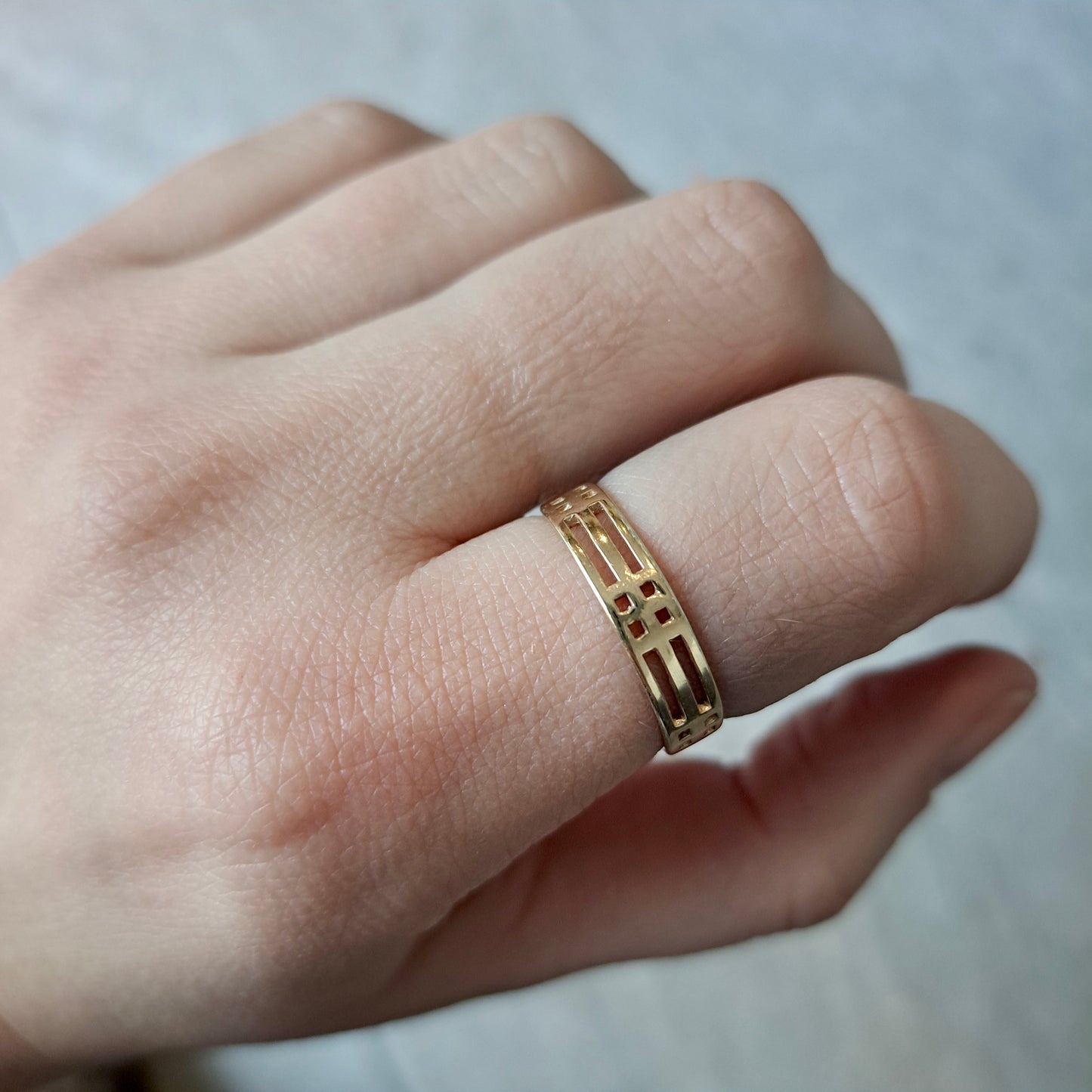 Pre-owned 9ct Yellow Gold Rennie Mackintosh Style Ring