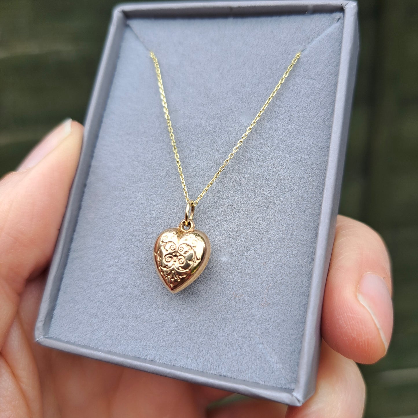 Vintage 1960s 9ct Gold Engraved Puffy Heart Charm, 11mm