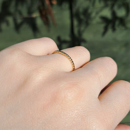 Vintage 9ct Yellow Gold Skinny Twist Band Ring, 1977
