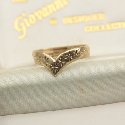 Vintage 9ct Gold Star Engraved Wishbone Ring