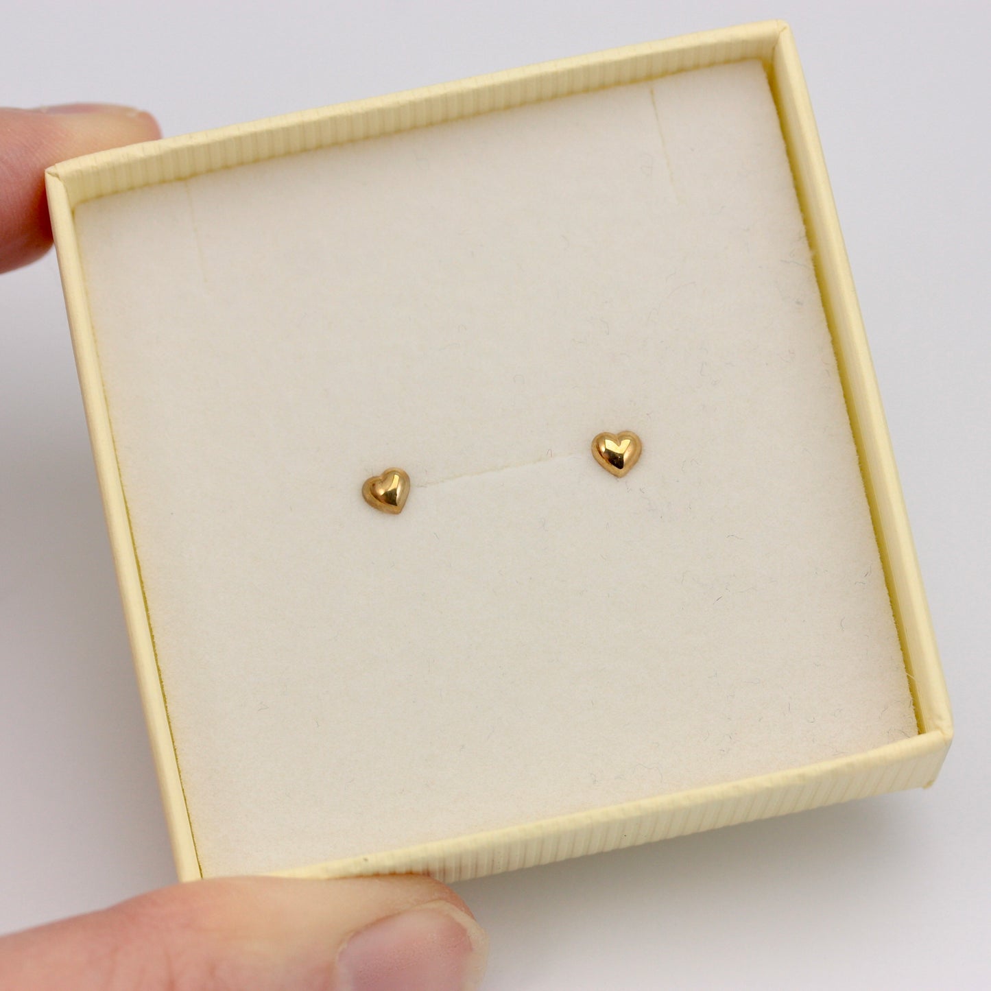 9ct Yellow Gold Mini Heart Stud Earrings