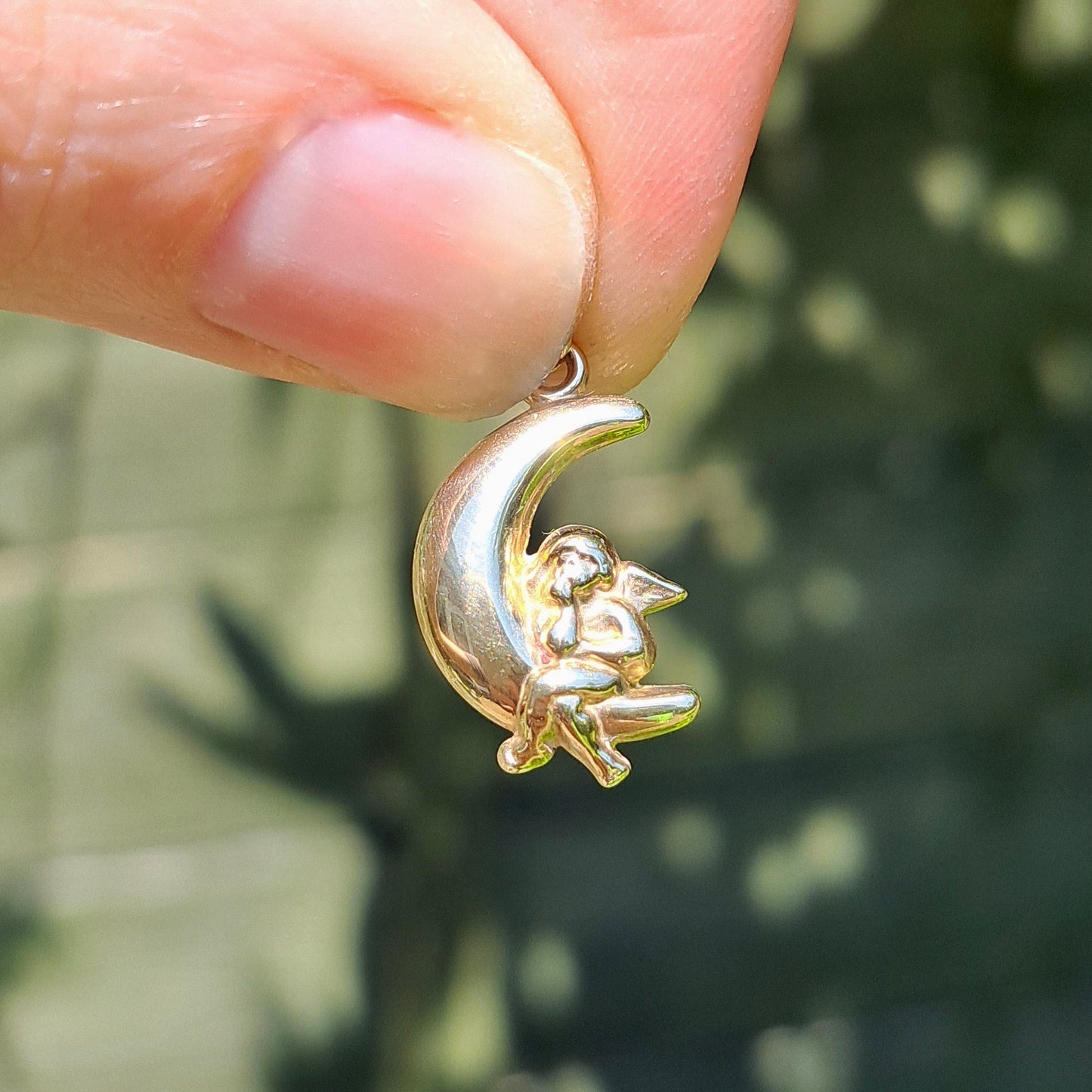 9ct Gold Cherub on Moon Charm / Pendant