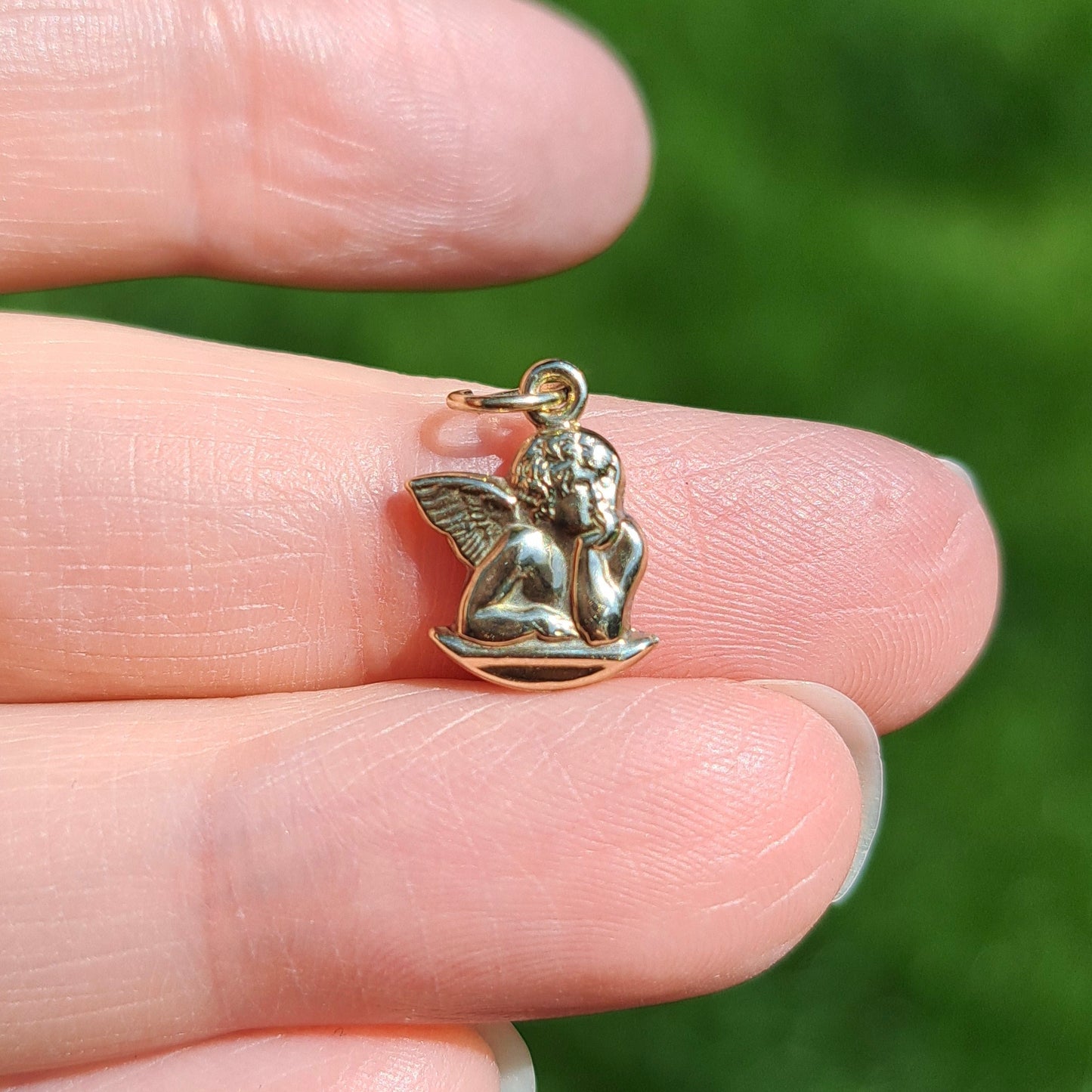 9ct Gold Cherub Charm / Small Pendant