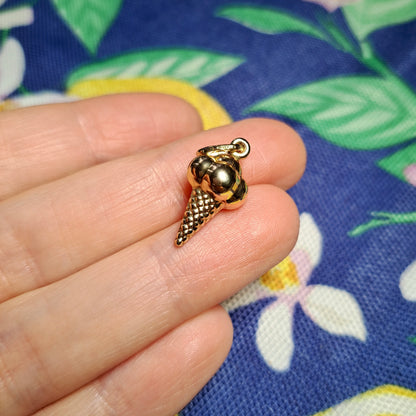 Late Vintage 9ct Gold Puffy Ice Cream Charm